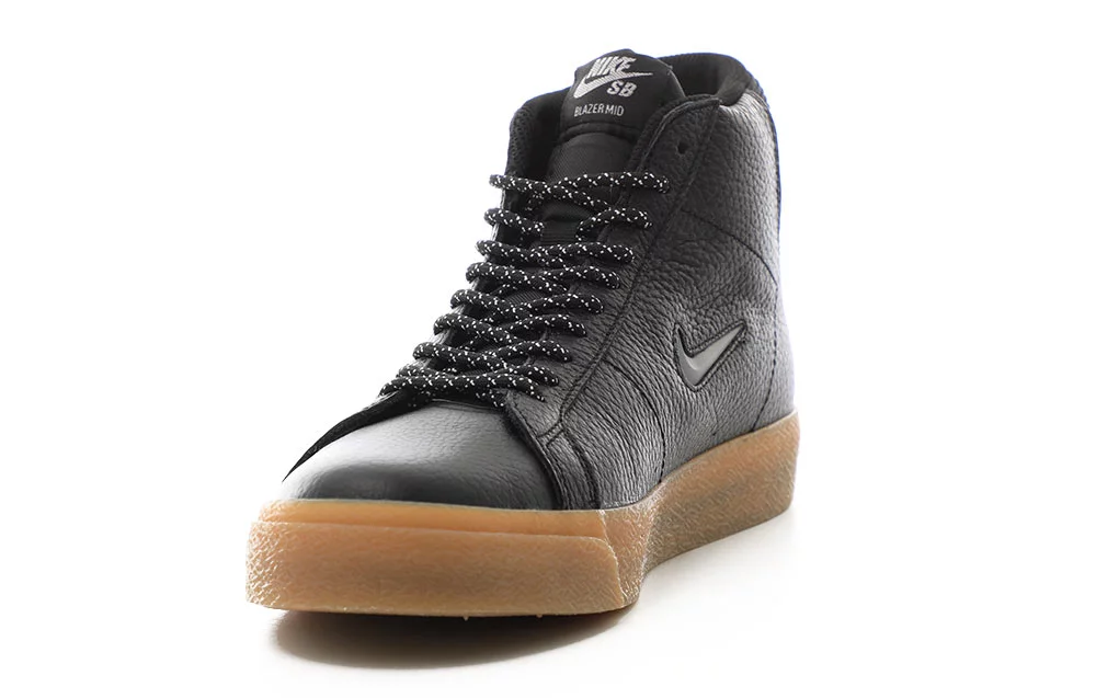 Gehuurd Ik denk dat ik ziek ben selecteer Nike SB Zoom Blazer Mid Premium Skate Shoes - black/white-black-gum light  brown | Tactics
