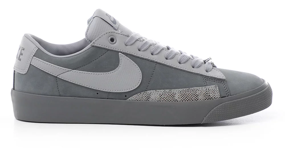 Nike SB Zoom Blazer Low -Quickstrike Skate Shoes - (fpar) cool