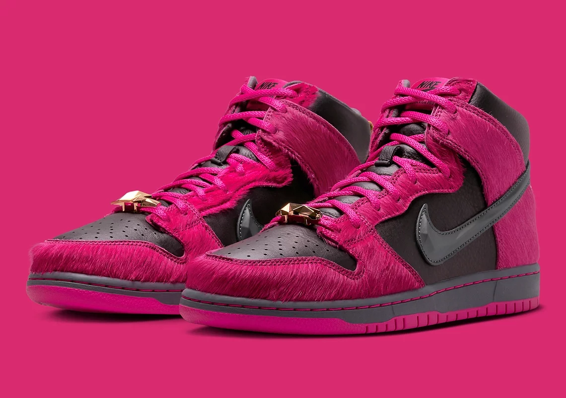 ストレッチドビー Run The Jewels × Nike SB Dunk High