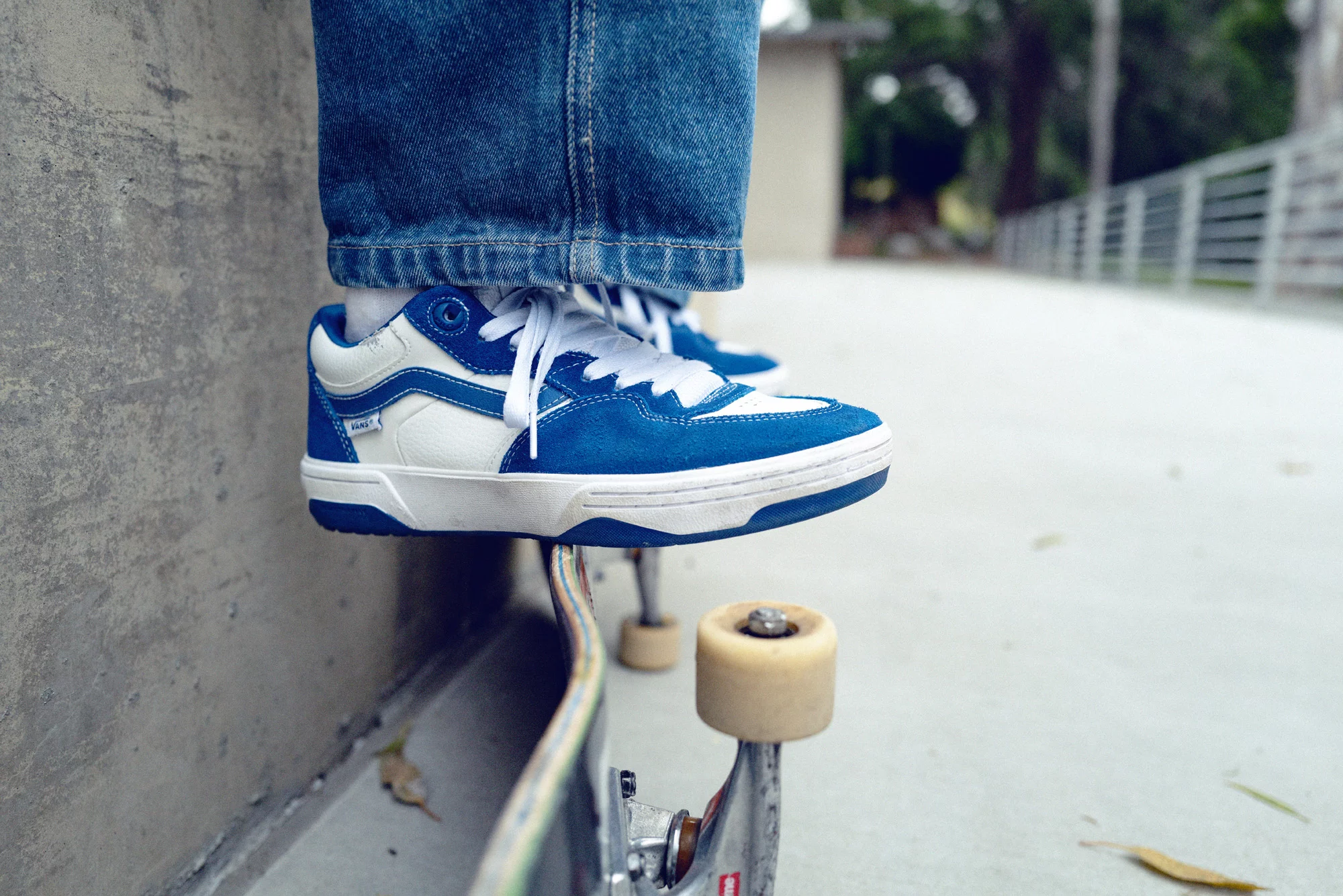 True blue 3 clearance vans