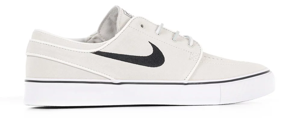 Sb janoski summit white  hotsell and  black skate shoes