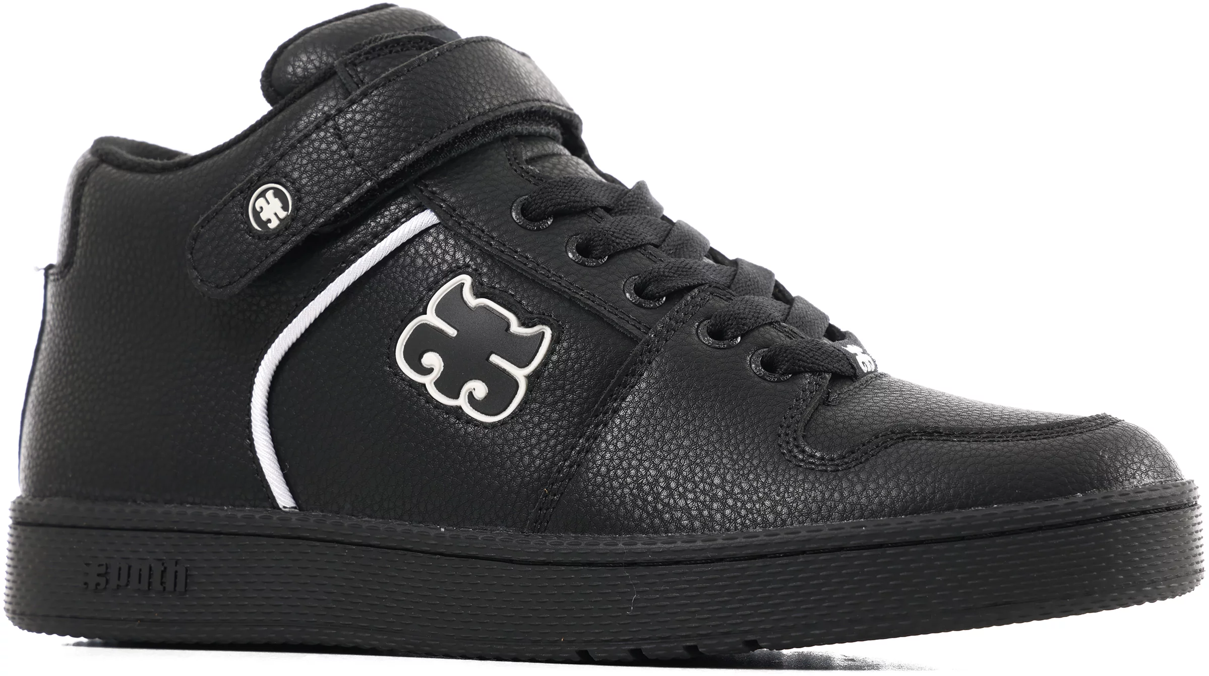 All black leather skate shoes on sale