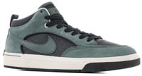 Nike SB Leo Skate Shoes - vintage green/vintage green-black