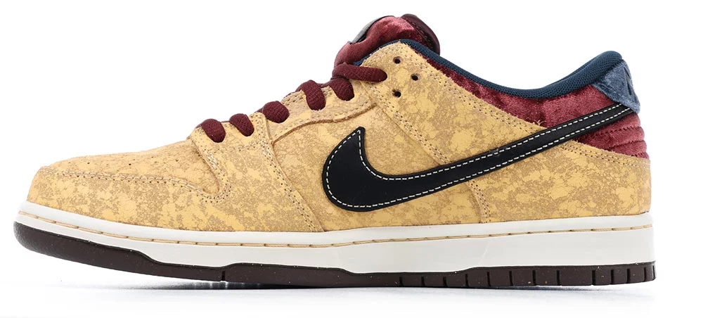 Nike SB Dunk Low Pro City of Cinema Celestial Gold 9.5