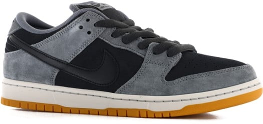 Nike SB Dunk Low Pro SB Skate Shoes dark smoke grey black smoke grey Tactics