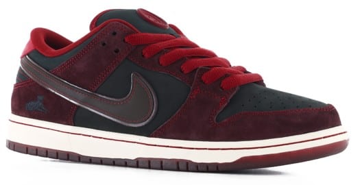 Nike SB Dunk Low Pro SB - Quickstrike Skate Shoes - (riot) mahogany/dark beetroot-team red-sail - view large