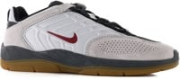 Nike SB Vertebrae Skate Shoes - light smoke grey/dark team red