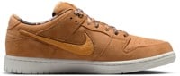 Nike SB Dunk Low Pro SB - Quickstrike Skate Shoes - (note)flax/honeycomb-summit white-sail